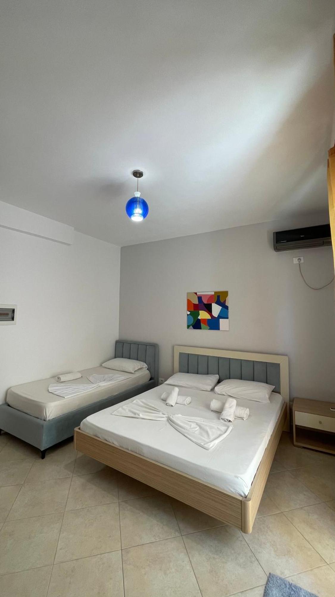 Hotel The Blue Horizon Radhimë Exterior foto